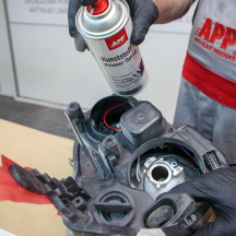 Primaire d’adhérence pour plastiques argent APP Kunststoff Primer - Mouillé sur mouillé, prêt à l’emploi, 400 ml