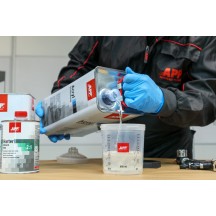 Zestaw lakier bezbarwny z utwardzaczem APP Klarlack Beta 2:1 lakier (4 x 5 L) + utwardzacz normalny (4 x 2 5 L)