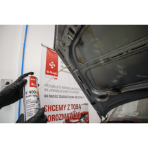 APP F400 Spray Profil Preparat do zabezpieczania profili zamkniętych. bursztynowy spray